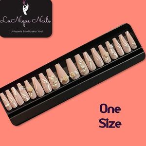 Simple Beauty Artistic Press On Nail Set-OSFA!